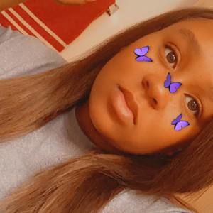 Meet your Posher, Lashana